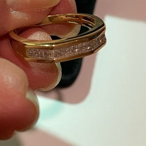 14k ring with diamonds😍wedding band